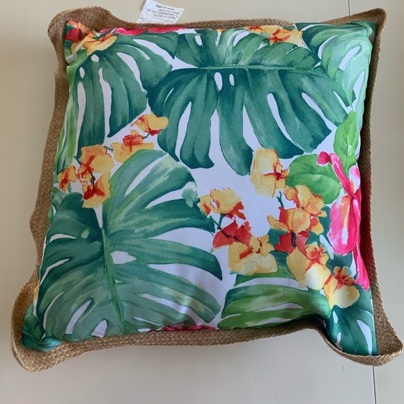 NWT- HOUSEFUL 2 PIECE SET PILLOW - Picture 10 of 11